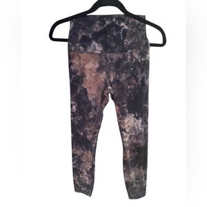 Lululemon Size 4 Align Leggings Beautiful Diamond Dye Graphite Gray Pink Pastel.